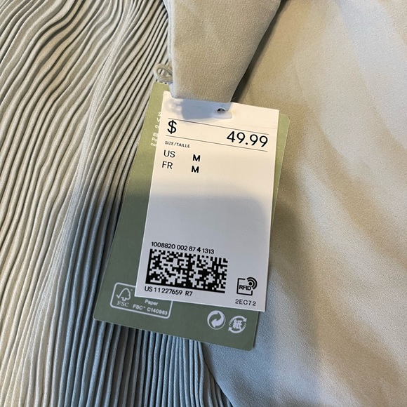 H&M Pleated Chiffon Dress Light Blue/grey New with tags - Picture 2 of 5